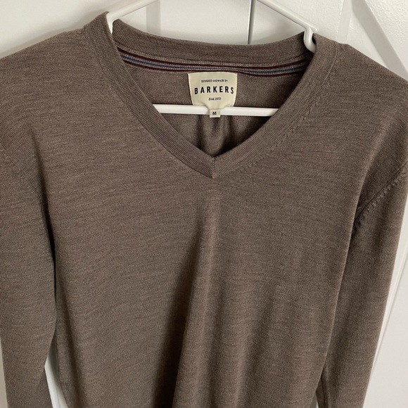 BARKERS' Skyland ZQrx Merino Vee Sweater. 100% Merino Wool, New Zealand Brand. - Picture 8 of 8